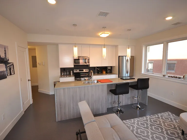 661 Massachusetts Ave #9 — Photo 3