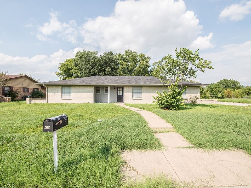 809 Keller Ave, Benbrook, TX 76126 Zillow