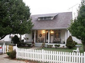 1st image of 1824 Lincoln Ave