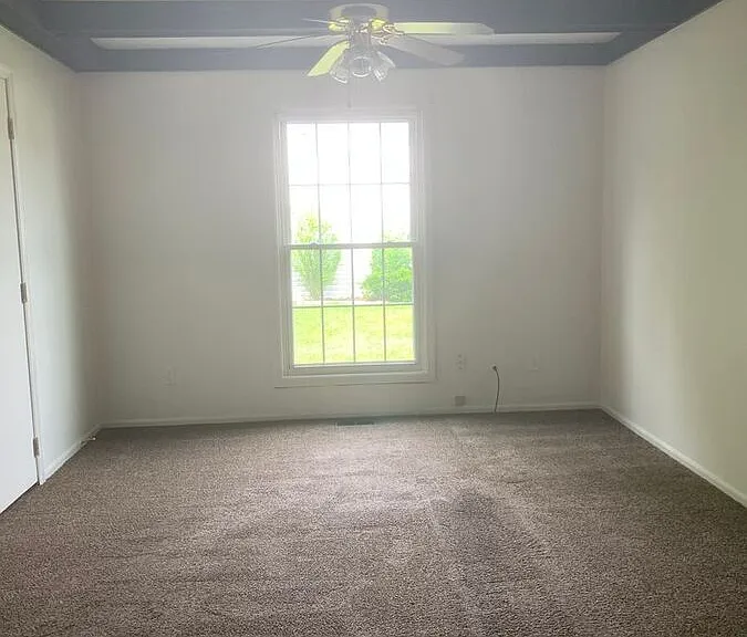 30 Potomac Ln — Photo 4