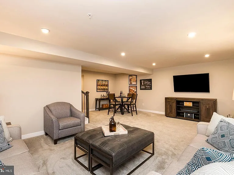 1201 Benjamin Dr — Photo 11