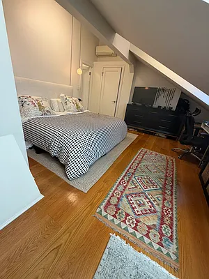 Bedroom, photo 2