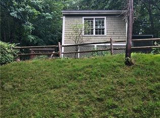 18 Main St, Redding, CT 06896