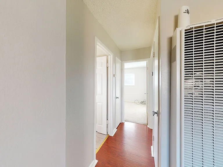 922 Carlson Blvd — Photo 11