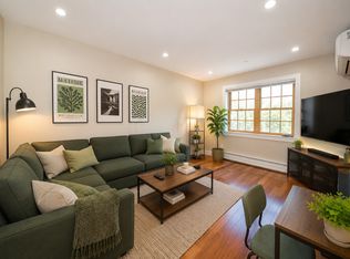 2108 Steinway St APT 3, Astoria, NY 11105
