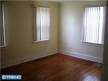 3rd image of 2337 48th St