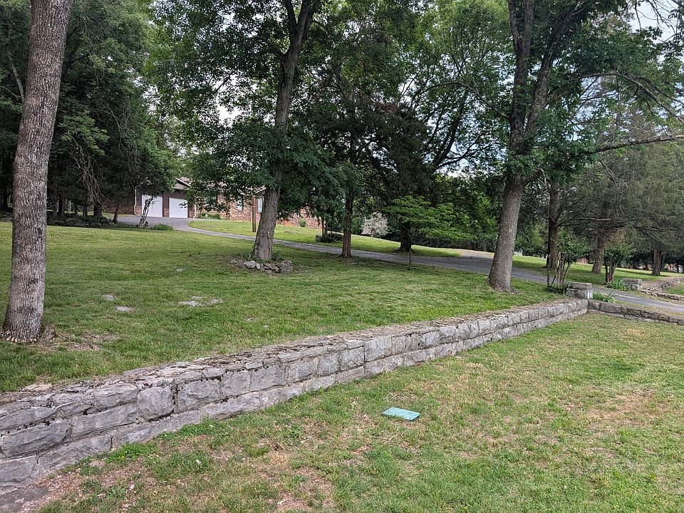2nd image of 152 Snug Harbor Dr
