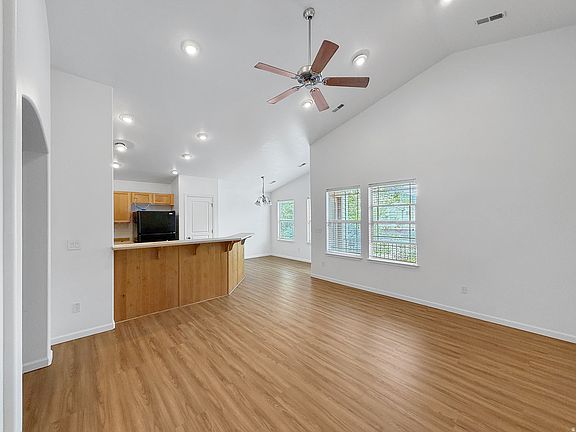 4th image of 1409 Stone Meadow Dr