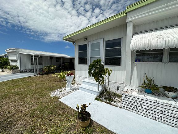 2nd image of 813 Allamanda Cir
