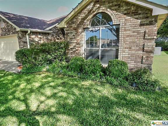 2nd image of 2314 Iowa Dr