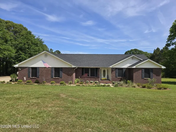 79 Harrington Rd, Hattiesburg, MS 39401