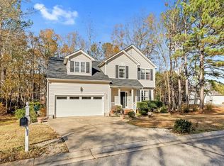 900 Creek Haven Dr, Holly Springs, NC 27540