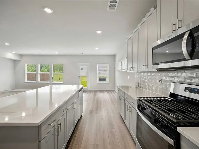 107 Meander Dr — Photo 8