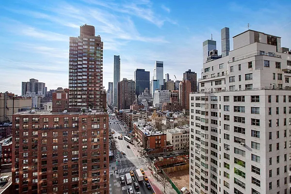 Rented by Level Group | media 58