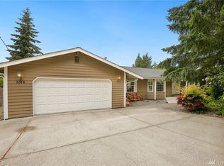 1316 Valley View Dr, Puyallup, WA 98372