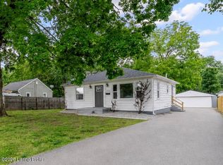 4913 Feys Dr, Louisville, KY 40216