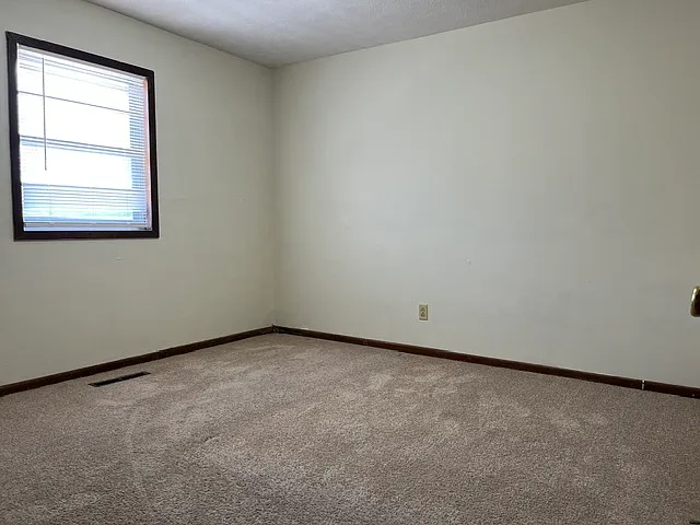 541 N Belview Ave #C — Photo 10
