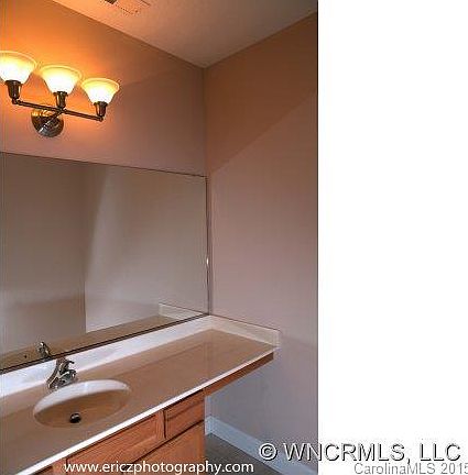 5th image of 57 Coralberry Dr