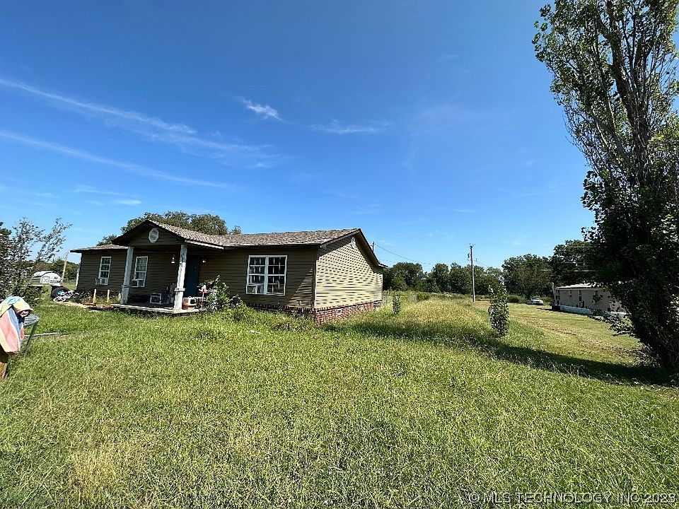 1st image of 44 Plantation Estates Dr