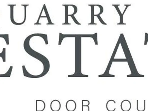 24 Quarry Bluff Ct, Sturgeon Bay, WI 54235