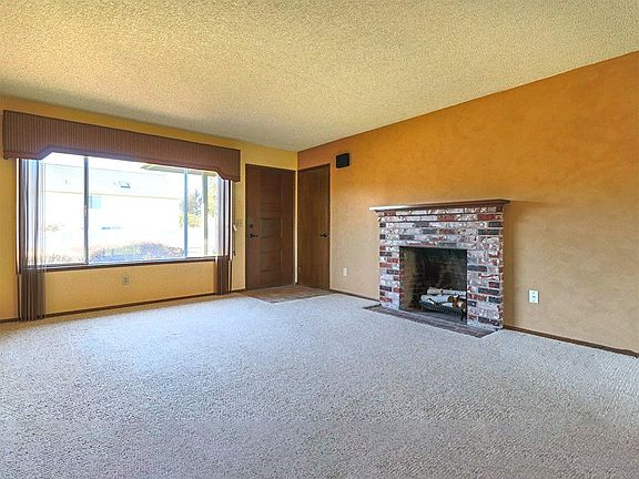 3rd image of 11919 NW 21st Ave APT 2