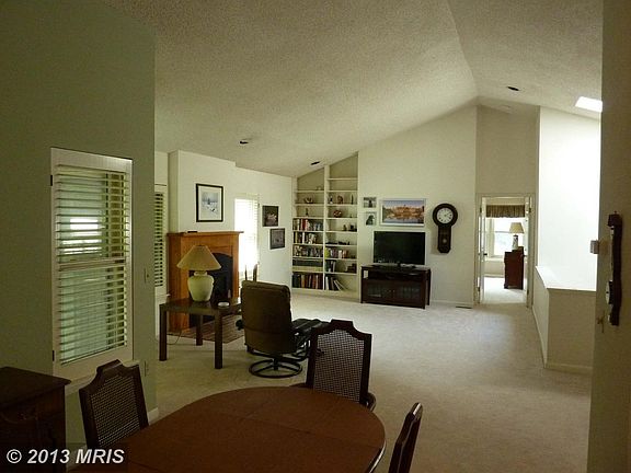 4th image of 450 Cranes Roost Ct