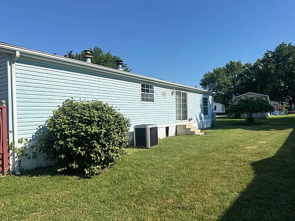 3rd image of 815 W Douglas Rd #114