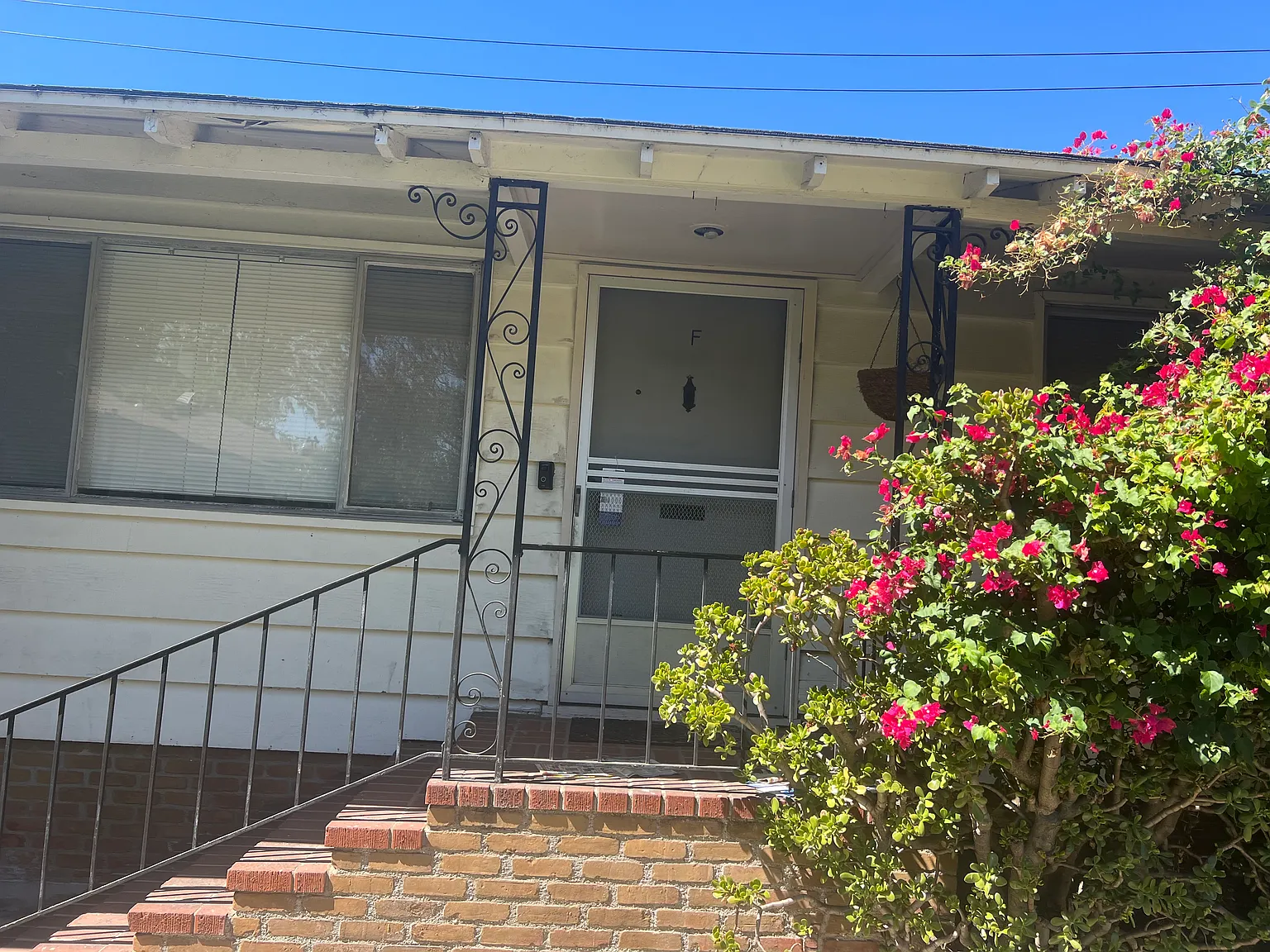 2 bed, $2,400 — Photo 3