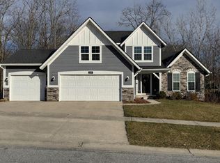 249 Glenbrook Dr NE, Rockford, MI 49341