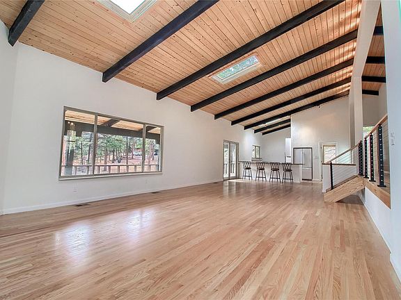 3rd image of 28898 Cedar Cir