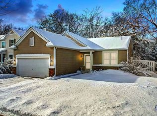 1829 Butterfield Rd, Woodstock, IL 60098