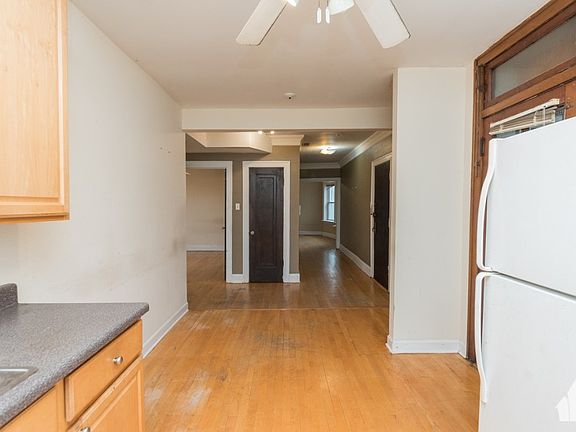 2nd image of 4921 N Hermitage Ave