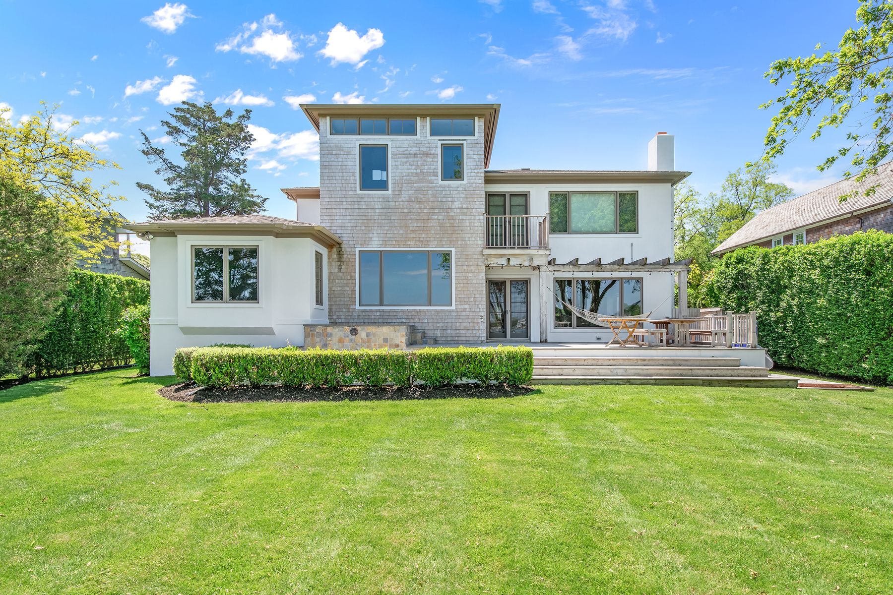 60 Redwood Rd, Sag Harbor, NY 11963 Out East