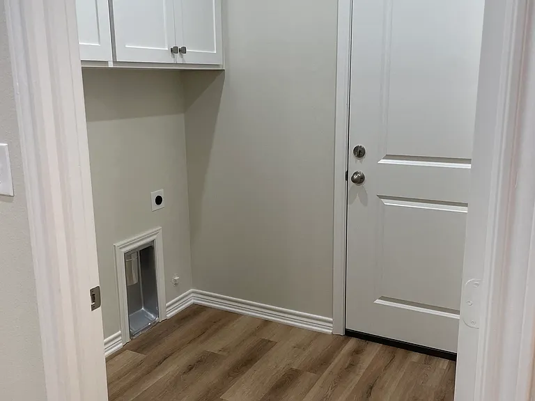 6205 Ashton Cv — Photo 11