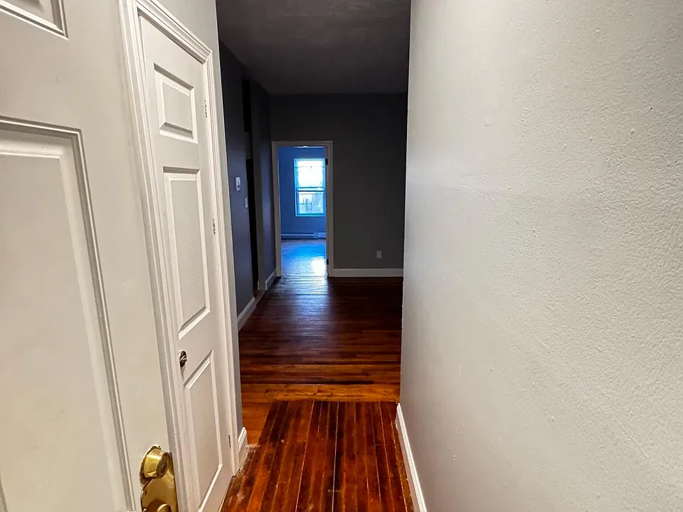 894 Huntington Ave #6