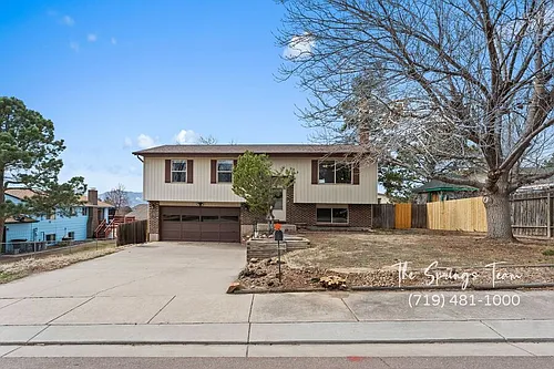 1730 Hathaway Dr Photo 1