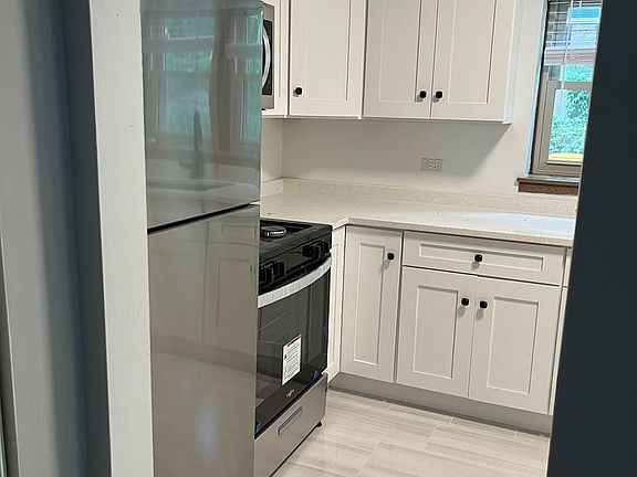 4th image of 209 S Oak Park Ave APT 105