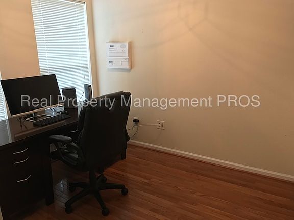 4th image of 11634B Cavalier Landing Ct #1408B