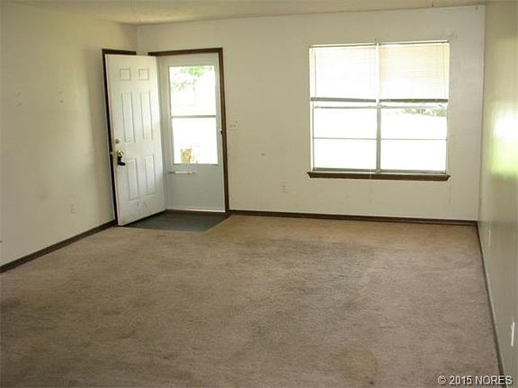 3rd image of 270 W Sunday Ave