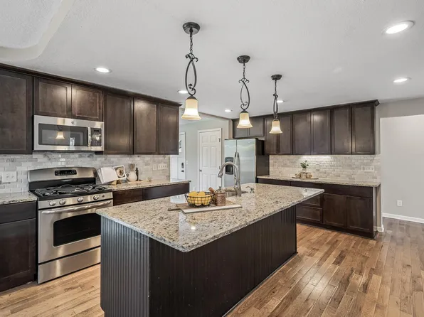 1420 Idaho Ave E, Saint Paul, MN 55106