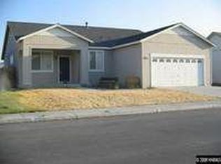 1435 Mountain Rose Dr, Fernley, NV 89408