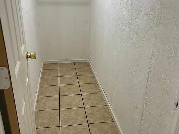 4th image of 72 Franklin St #1/2