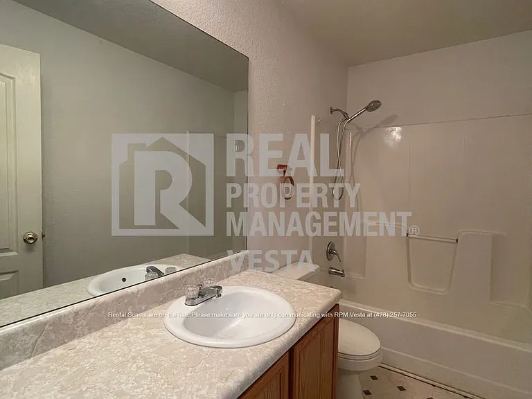 451 Crabapple Pl — Photo 11