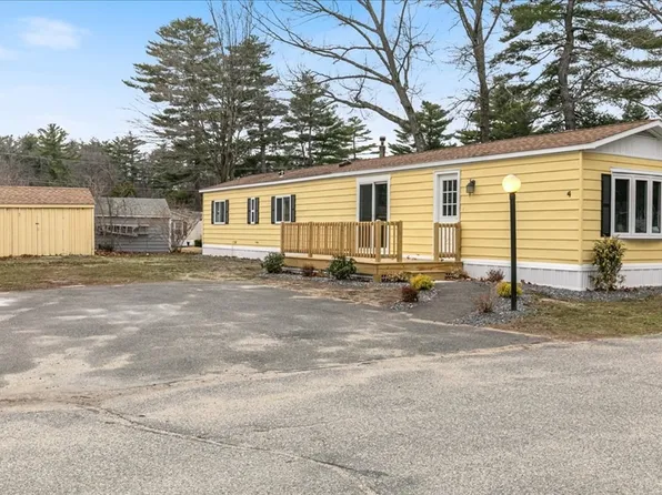 4 Lisa Cir, Merrimac, MA 01860