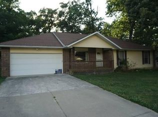 811 N Dogwood St, Strafford, MO 65757