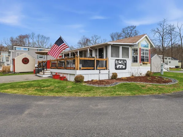 1 Seacoast Lane #126, Old Orchard Beach, ME 04064
