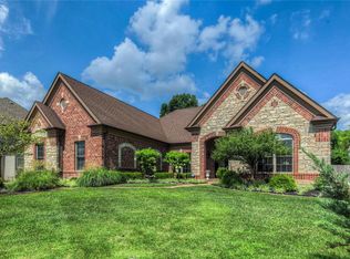 1301 Weidman Manor Ct, Ballwin, MO