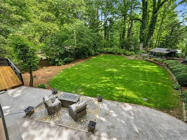 1130 Angelo Ct NE — Photo 33