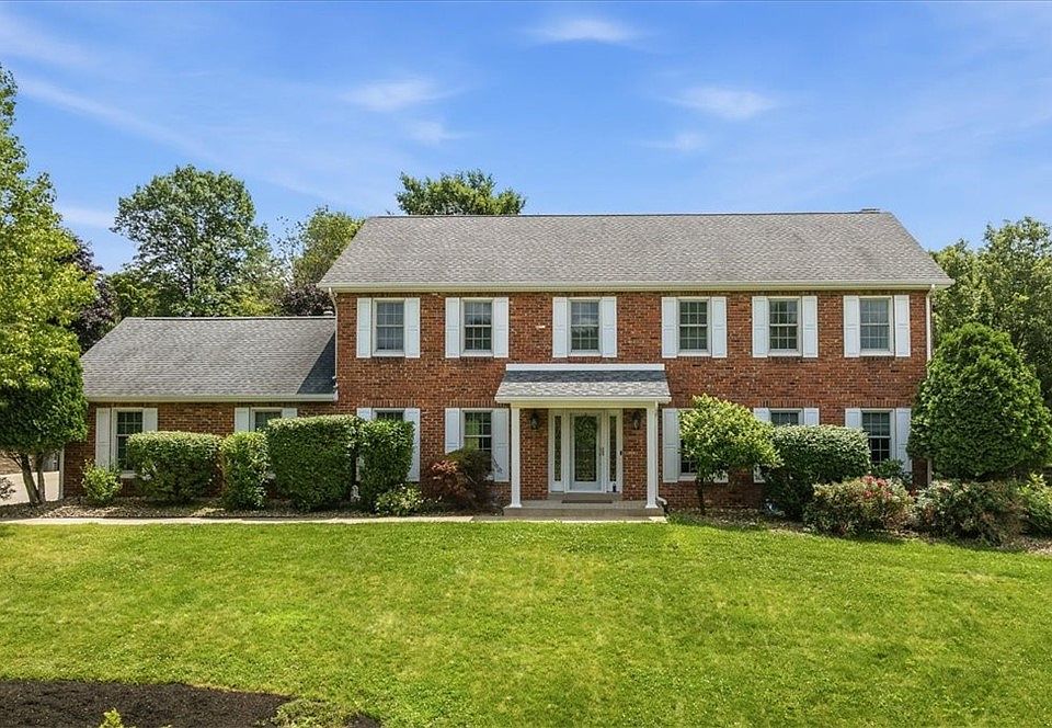 1st image of 121 Northbrook Dr