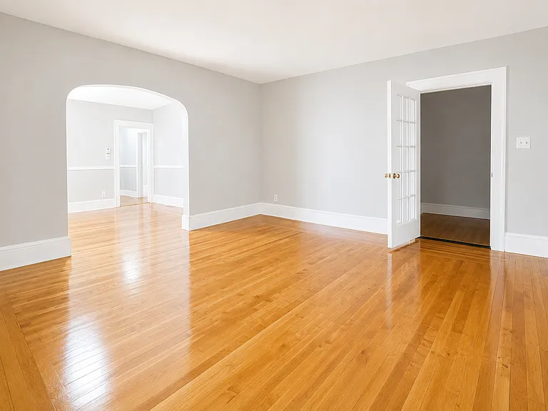 33 Woodford St #1 — Photo 2